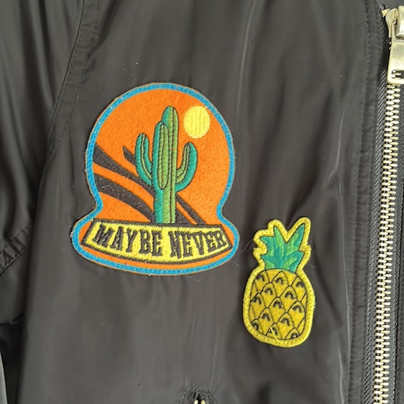 TopShop Women’s black bomber jacket with patches - Picture 2 of 6